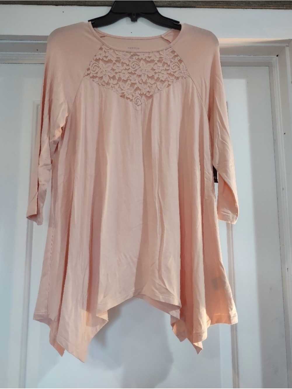 Torrid Super Soft 4x Pink Floral Lace Trim Sharkbite Hem Fairy Romantic Tunic